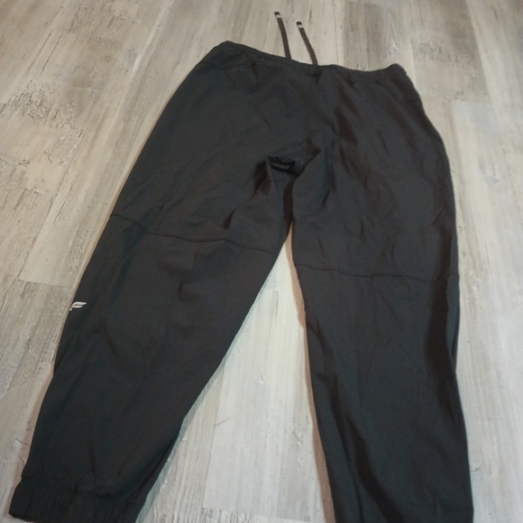 Fabletics - Picture 4 of 5